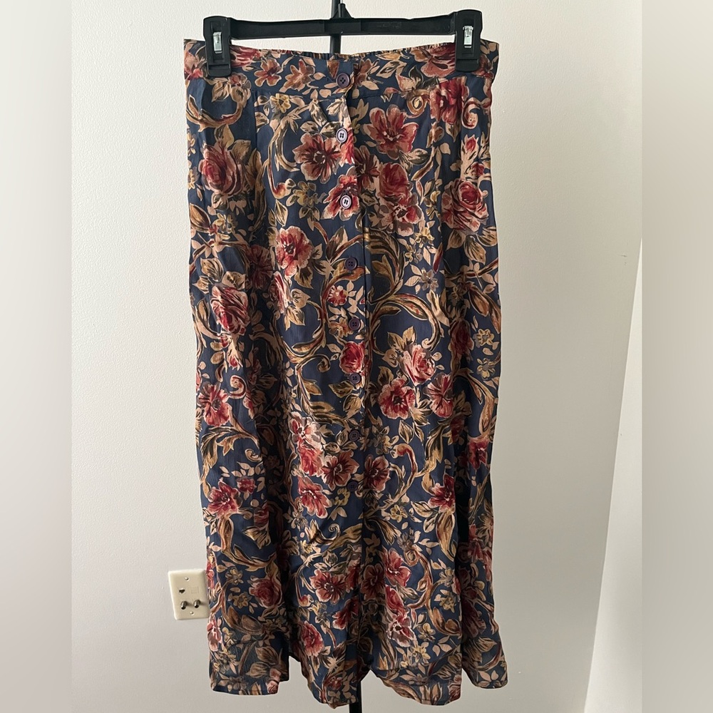 Vintage Floral Button Skirt